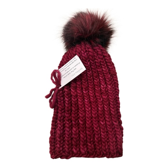 OOAK - deep red knit hat w/ faux fur pom -  pagoda colorway - Picture 4 of 5